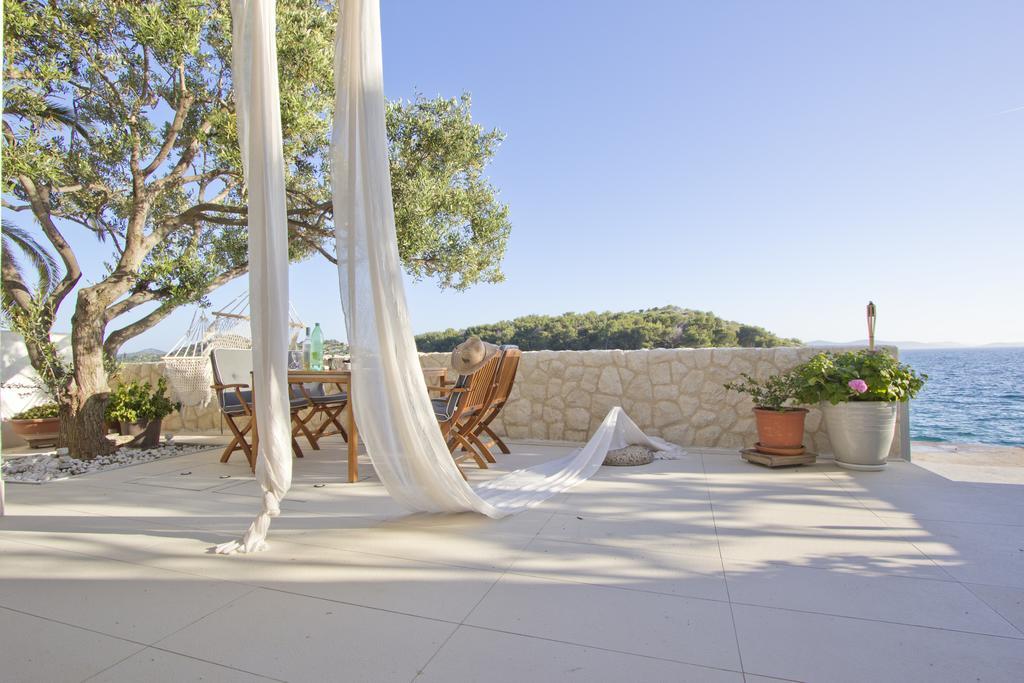 Casa Mano Tribunj With Beach Bagian luar foto